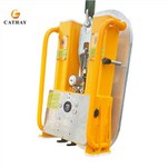 Dvigalo za sesanje stekla